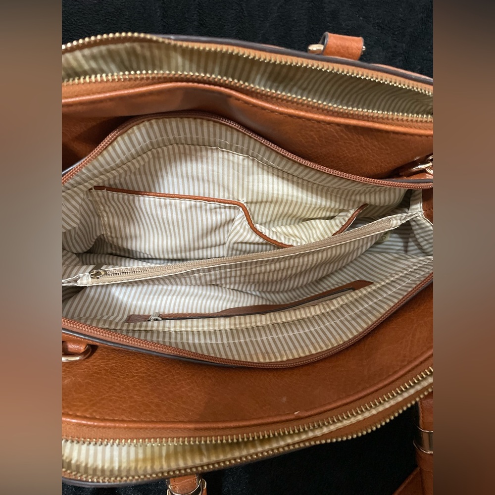 ‼️Coming Soon‼️ Cognac Bag - Picture 7 of 9
